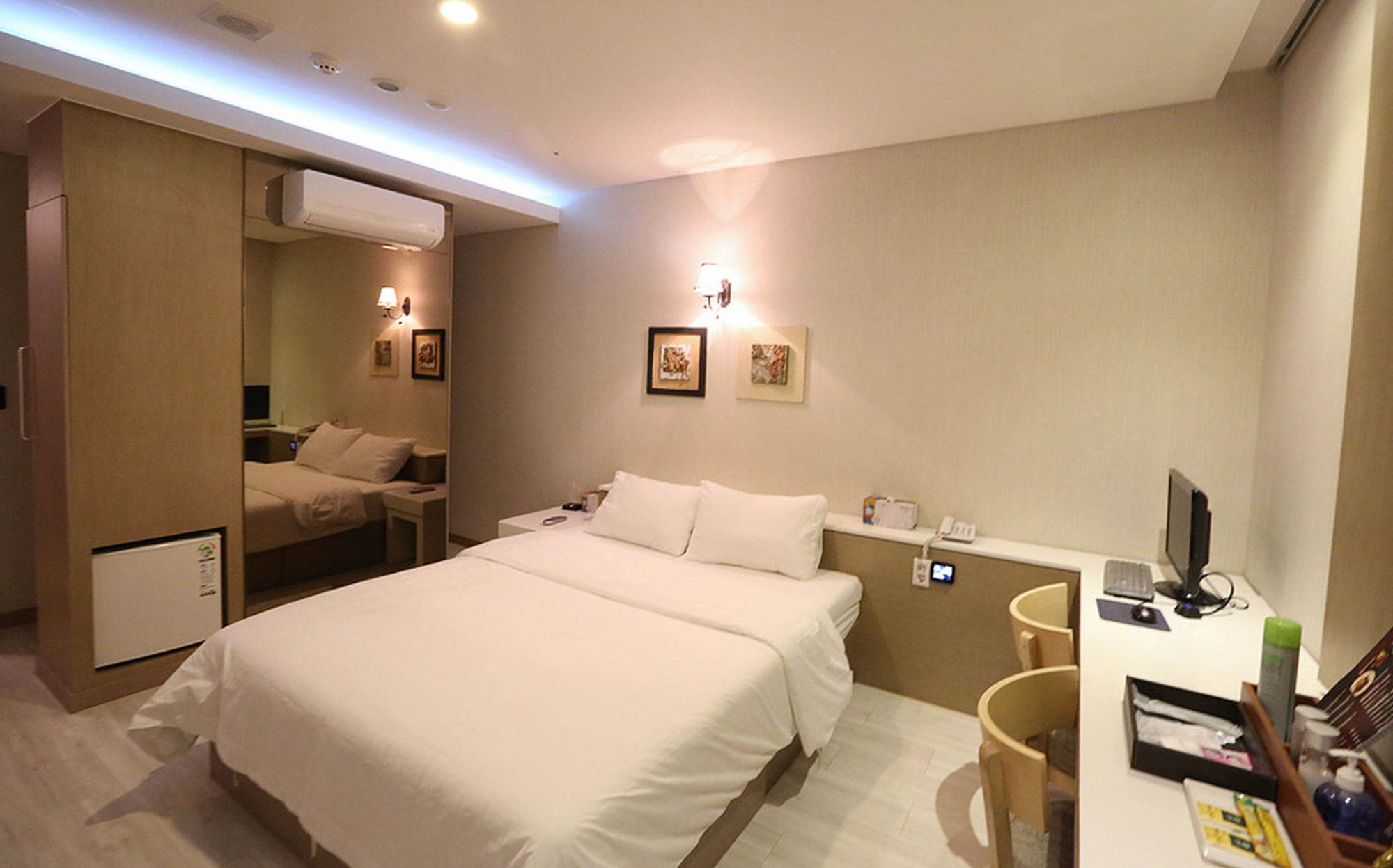 Bucheon Hotel Екстер'єр фото