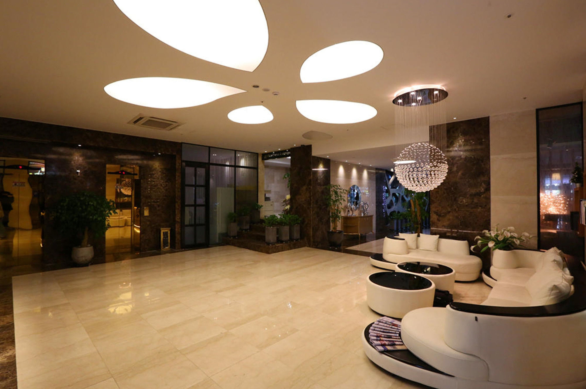 Bucheon Hotel Екстер'єр фото